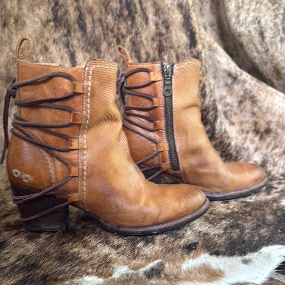 Bedstu Cobbler Series Brown Leather Heeled Boots EUC